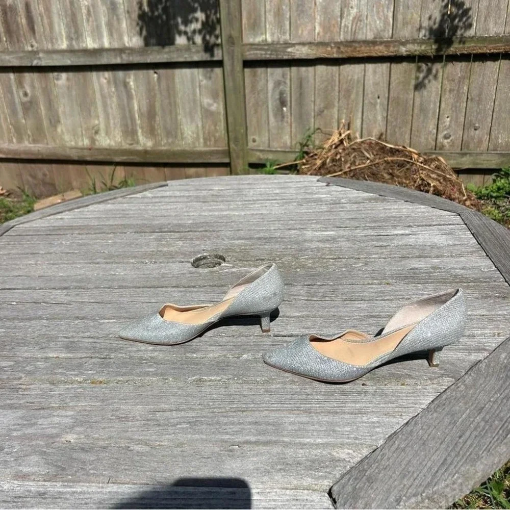 Jewel Badgley Mischka Dotty Glitter D'orsay Kitten Heel‎ size 6
